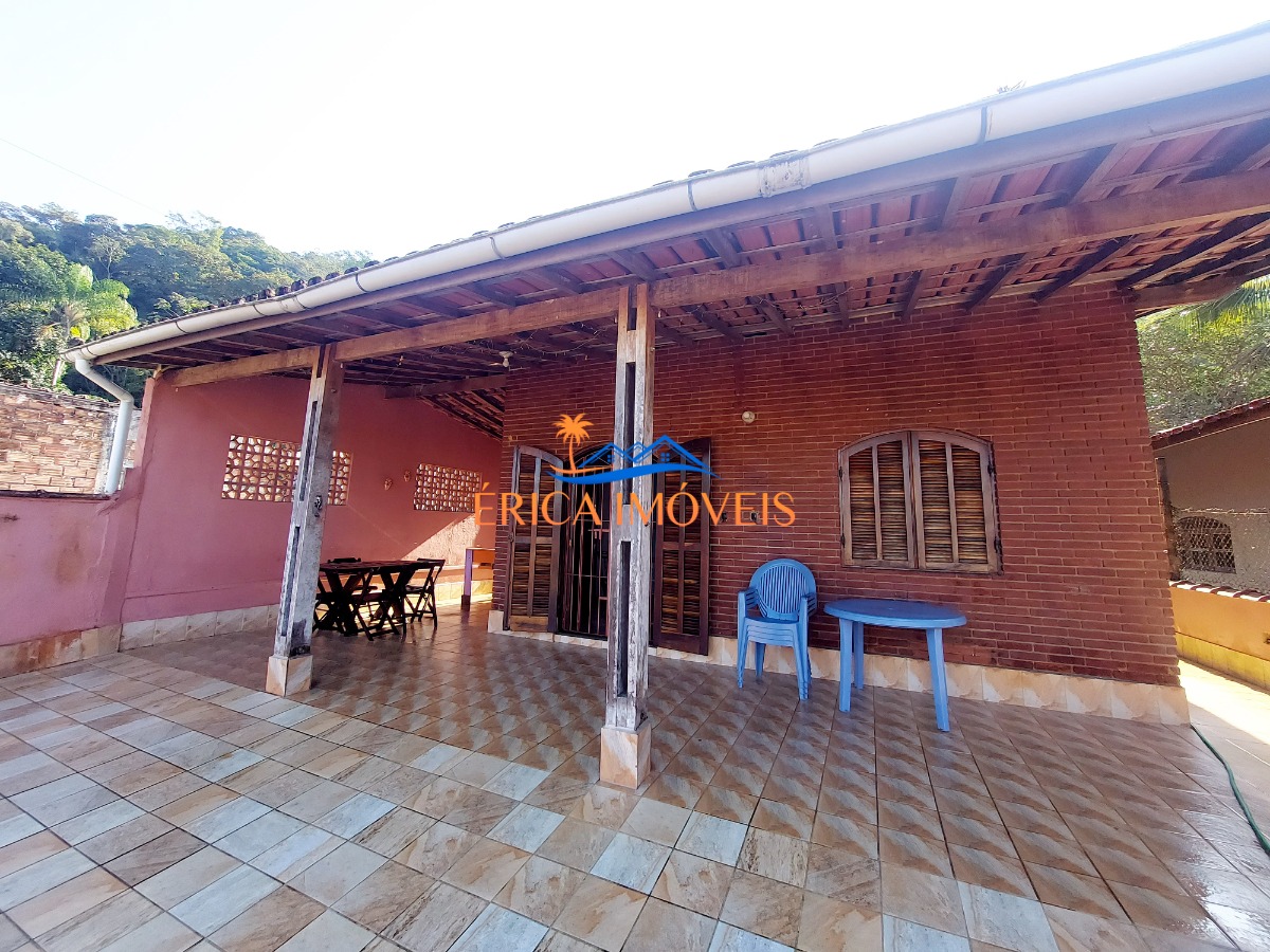 Casa à venda com 3 quartos, 123m² - Foto 1